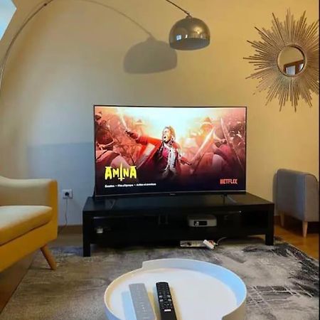 פריז Quiet And Spacious Apartment Near Champs Elysees מראה חיצוני תמונה