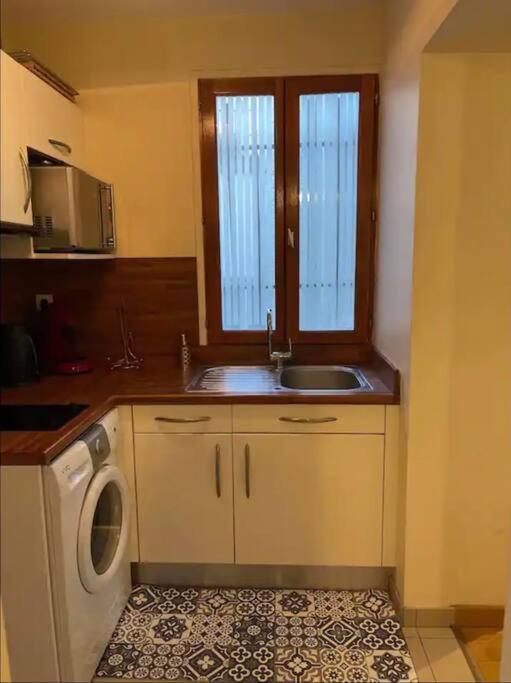 פריז Quiet And Spacious Apartment Near Champs Elysees מראה חיצוני תמונה