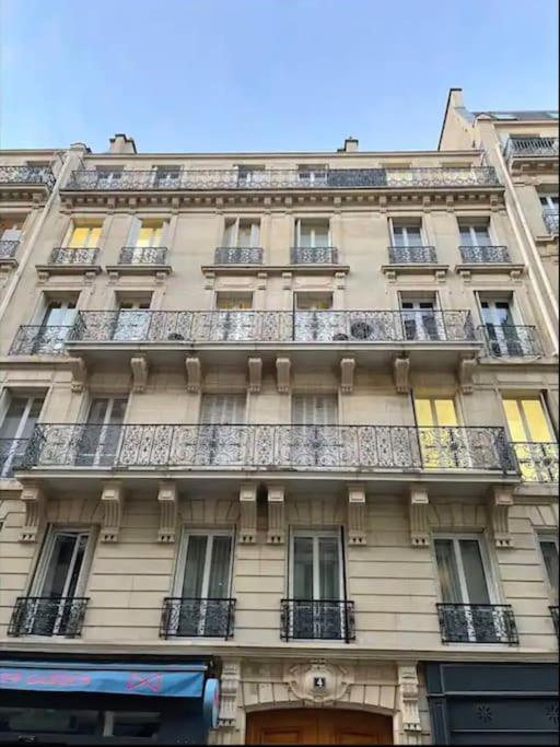 פריז Quiet And Spacious Apartment Near Champs Elysees מראה חיצוני תמונה