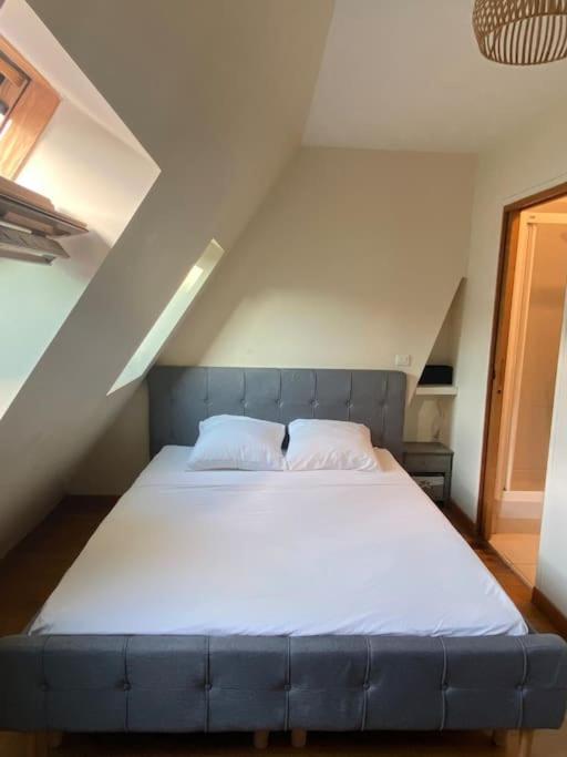 פריז Quiet And Spacious Apartment Near Champs Elysees מראה חיצוני תמונה